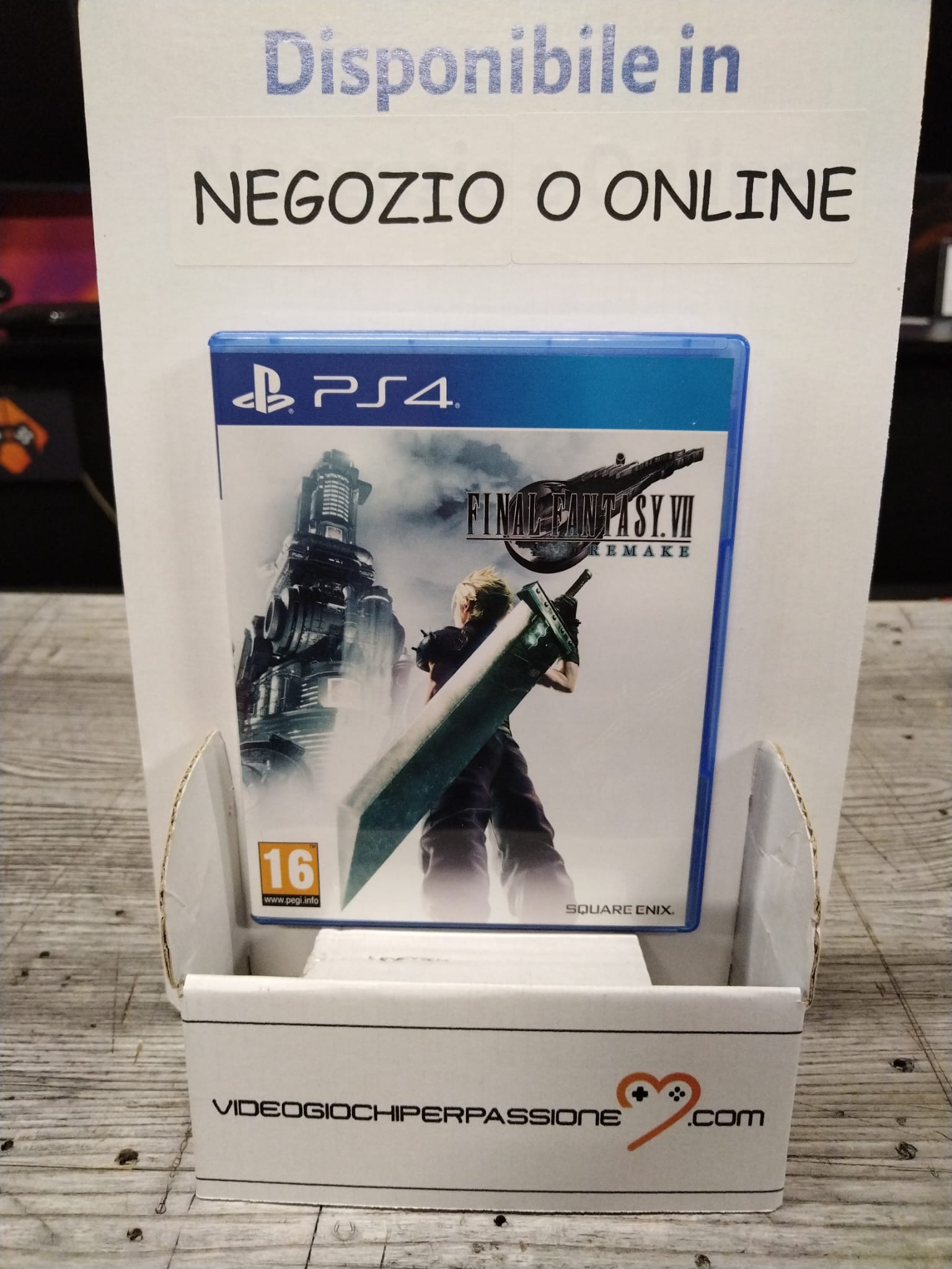 FINAL FANTASY VII REMAKE PLAYSTATION 4 (usato)(versione italiana)