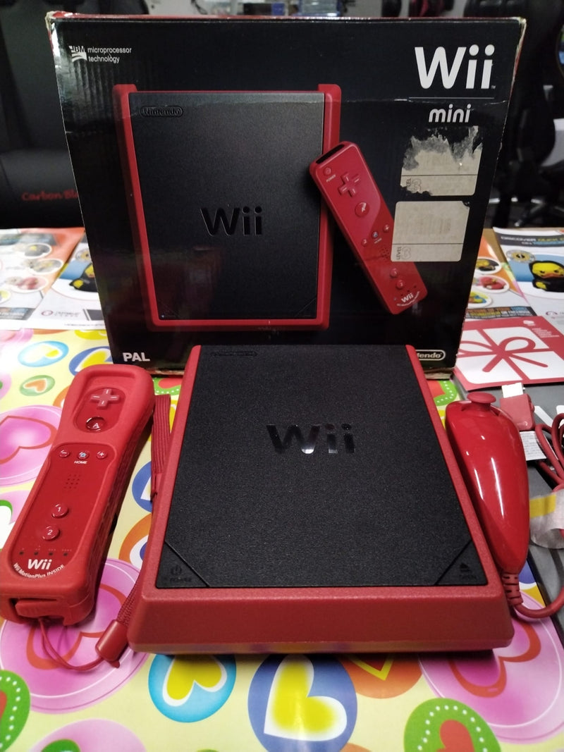 NINTENDO WII MINI ROSSA (usato garantito)(+ 2 GIOCHI ) (9699594928464)