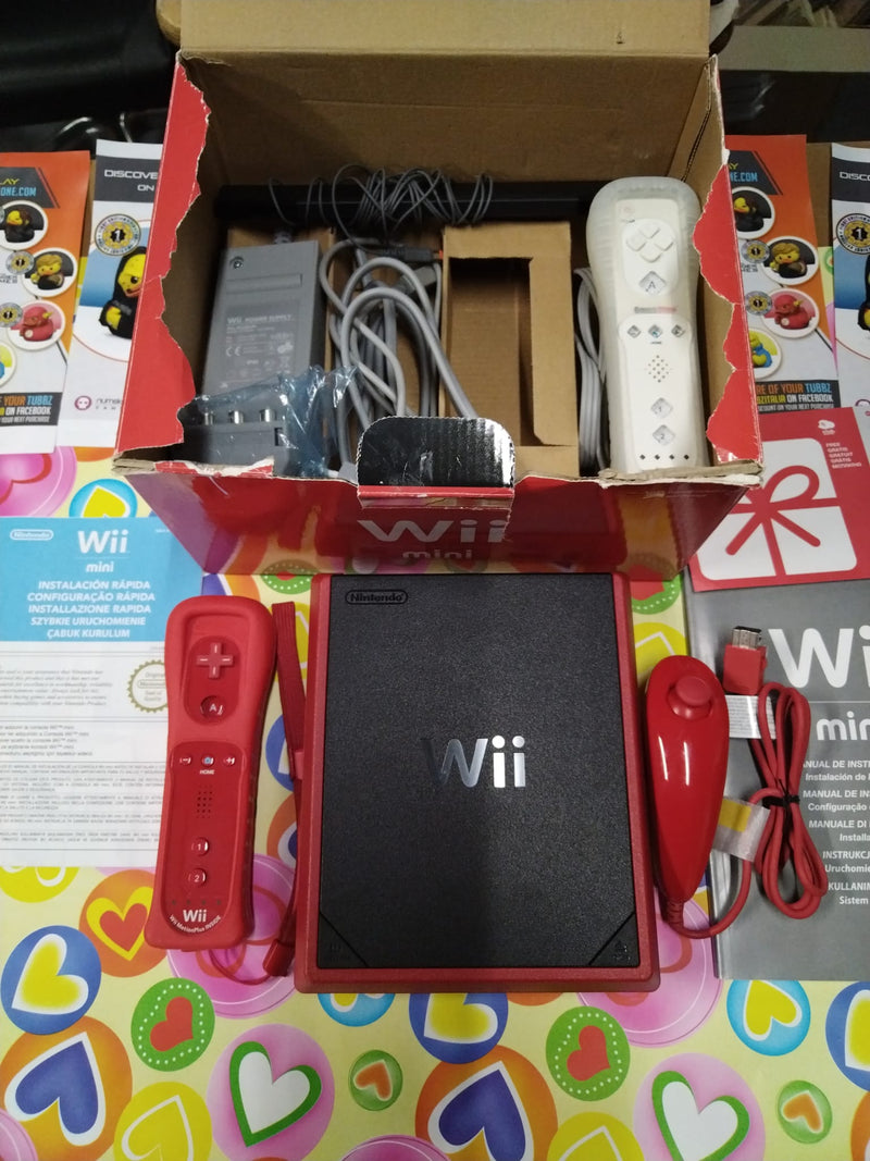 NINTENDO WII MINI ROSSA (usato garantito)(+ 2 GIOCHI ) (9699594928464)