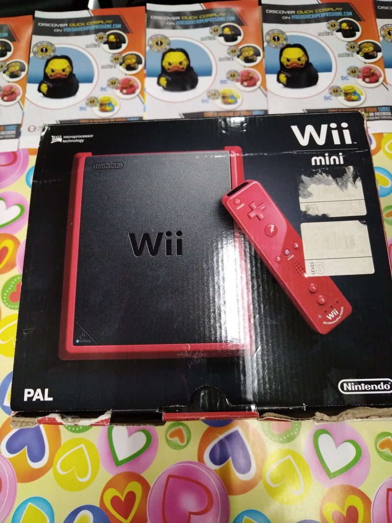 NINTENDO WII MINI ROSSA (usato garantito)(+ 2 GIOCHI ) (9699594928464)