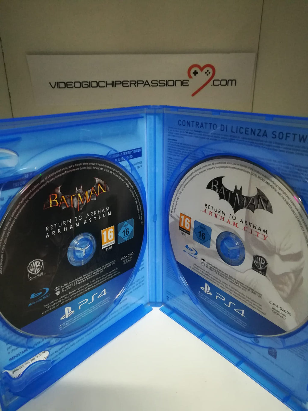 BATMAN RETURN TO ARKHAM PS4 (usato garantito)(versione italiana)