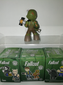 FALLOUT FIGURE (8cm) (4589685047350)