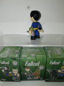 FALLOUT FIGURE (8cm) (4589694844982)