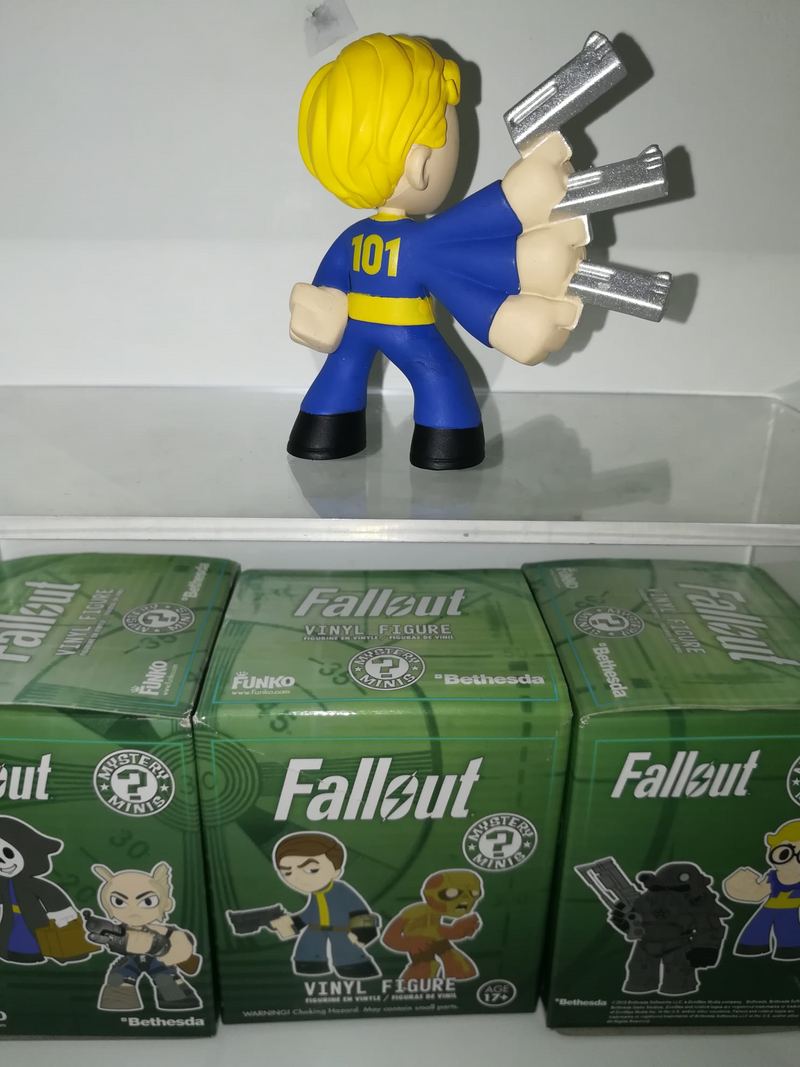 FALLOUT FIGURE (8cm) (4589710147638)