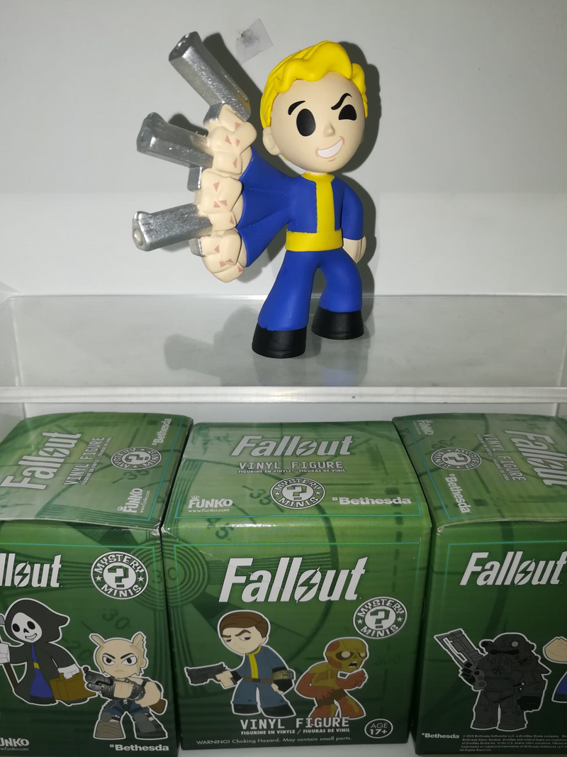 FALLOUT FIGURE (8cm) (4589710147638)