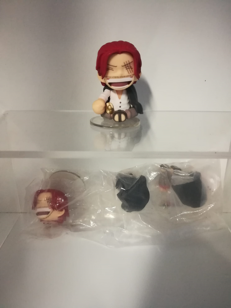 ONE PIECE SHANKS IL ROSSO (6cm) CON MOVIMENTI (4588509626422)