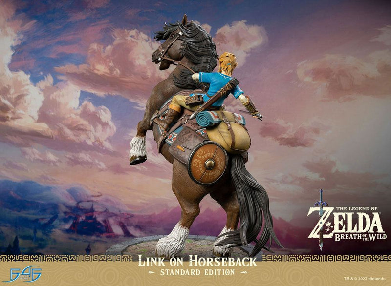 The Legend of Zelda Breath of the Wild Statue Link on Horseback 56 cm (6847836422198)