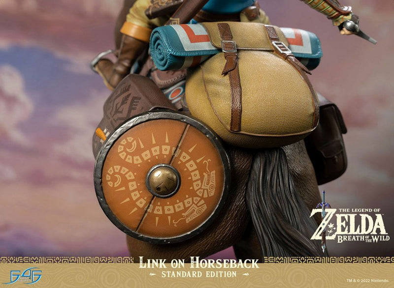 The Legend of Zelda Breath of the Wild Statue Link on Horseback 56 cm (6847836422198)