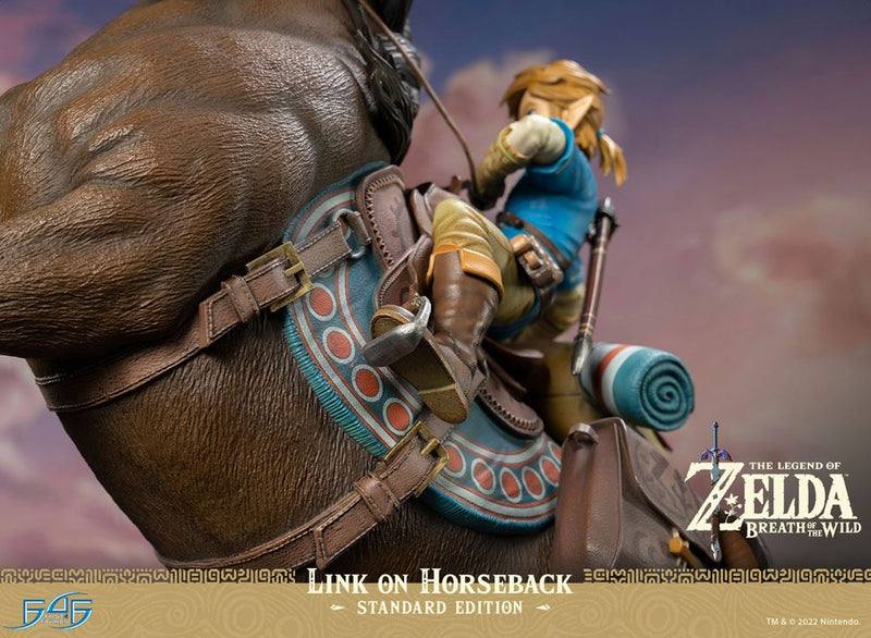 The Legend of Zelda Breath of the Wild Statue Link on Horseback 56 cm (6847836422198)